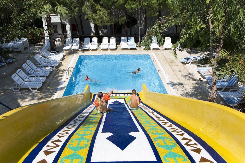 Larissa Beach Club Сиде Екстериор снимка