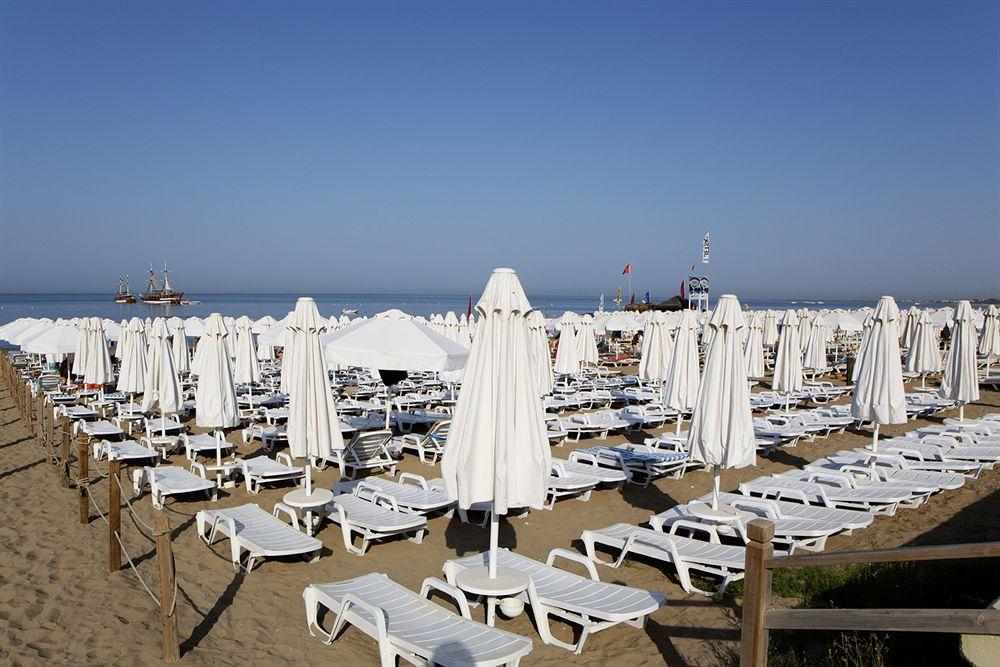 Larissa Beach Club Сиде Екстериор снимка