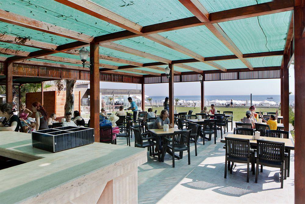 Larissa Beach Club Сиде Екстериор снимка